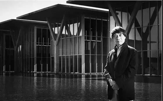 他用三年深埋十几米的大佛，是为了让黑暗中的生命走向光明！