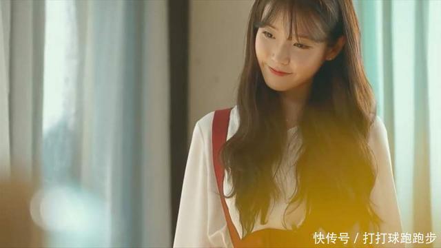  『微风』锁骨发已经过时了，现在最火的是“微风卷发”，不挑人还显脸小！