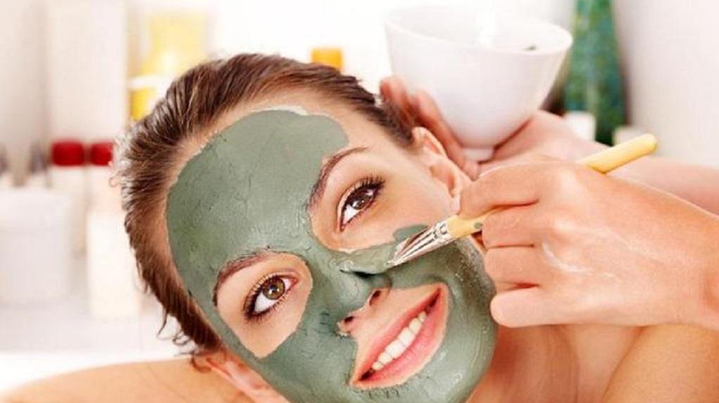  [脸部]生姜加“它”涂抹脸部，一个月淡化色斑又嫩肤，皮肤变得白皙光滑