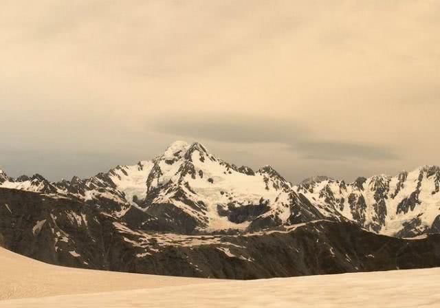 新西兰两大冰川