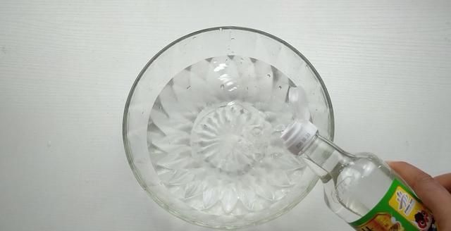 「吃樱桃」樱桃别再用清水洗了,教你正确清洗方法,吃得干净又卫生