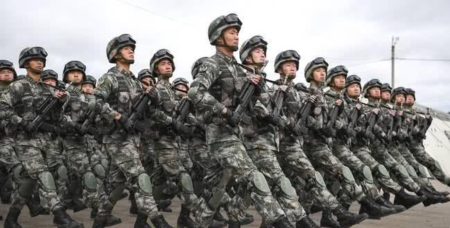 2019年第一个逃兵，家长四次前往部队，开除后罚款3.8万