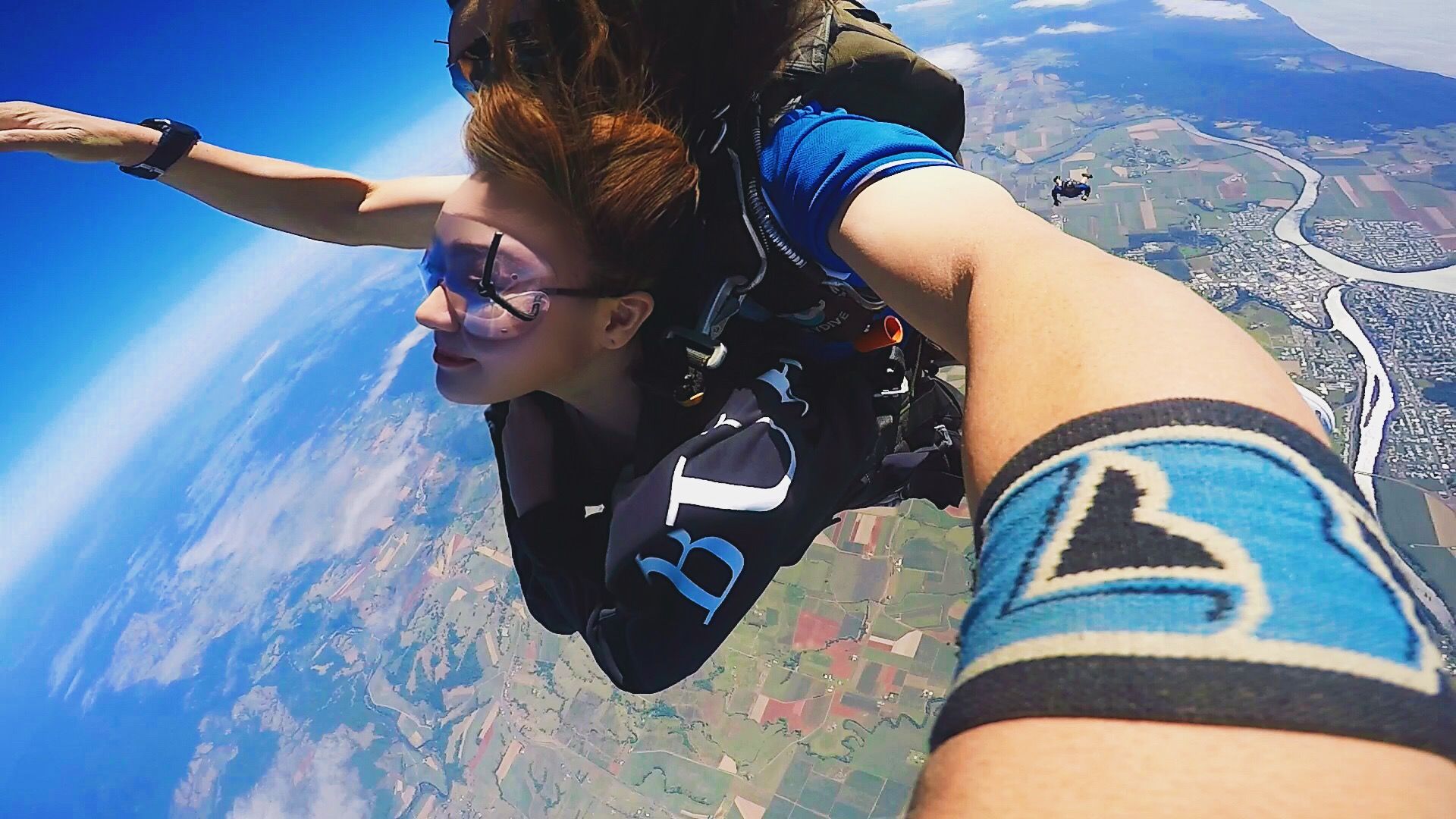 闪光少女在澳洲，上天入地玩转海陆空