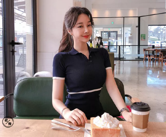 街拍：随意又洒脱的小姐姐，随性不羁的风格很气场！