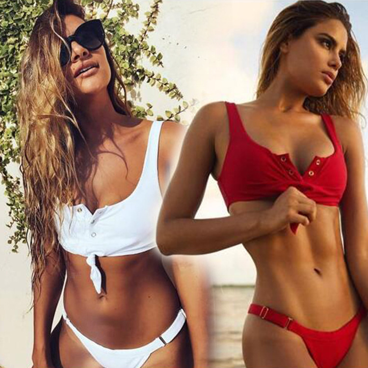 性感泳衣来袭，开启甜蜜之旅~