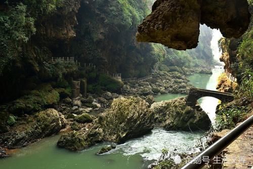 中国最奇幻的大峡谷，被誉为地球上最美丽的伤疤，驴友：去了还想