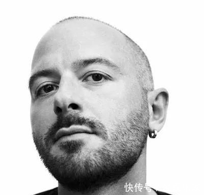秀场■把足球带上巴黎时装周秀场,Balenciaga这次来真的了!