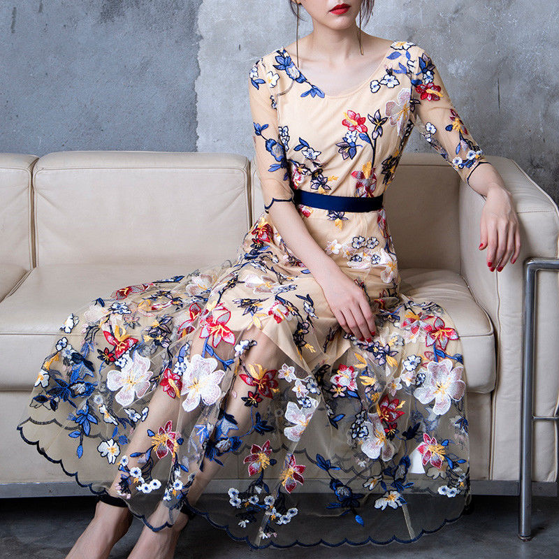 虽然48岁了，但我绝不做老女人!多穿这样温柔裙，显年轻超美嫩