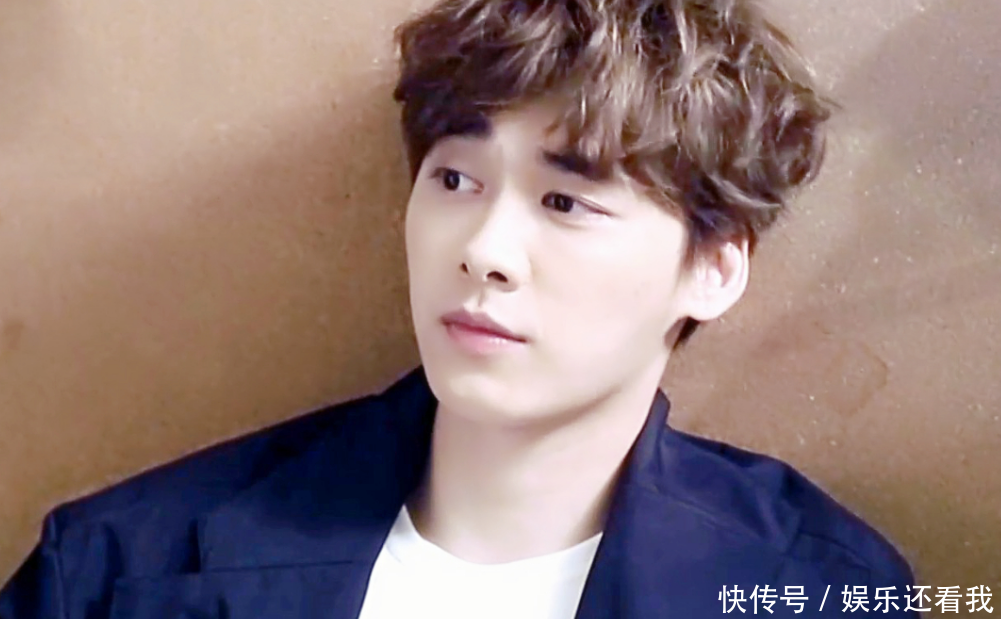 李易峰发文庆生何炅送祝福,良心偶像生日不忘