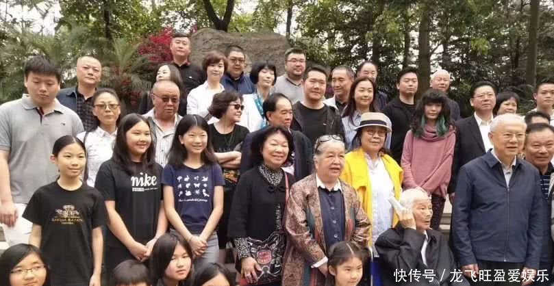 95岁叶选平率亲属缅怀叶剑英元帅！