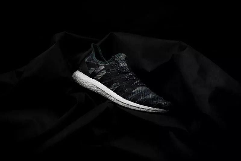 adidas 开了个游戏派对!你也能参加!做任务就能得礼品!