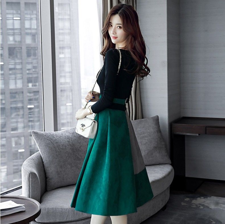 初秋别傻穿打底裤，一点都不美!这时髦裙子，谁穿都优雅性感