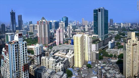 印度留学生讨论:孟买和上海,哪个城市更发达?