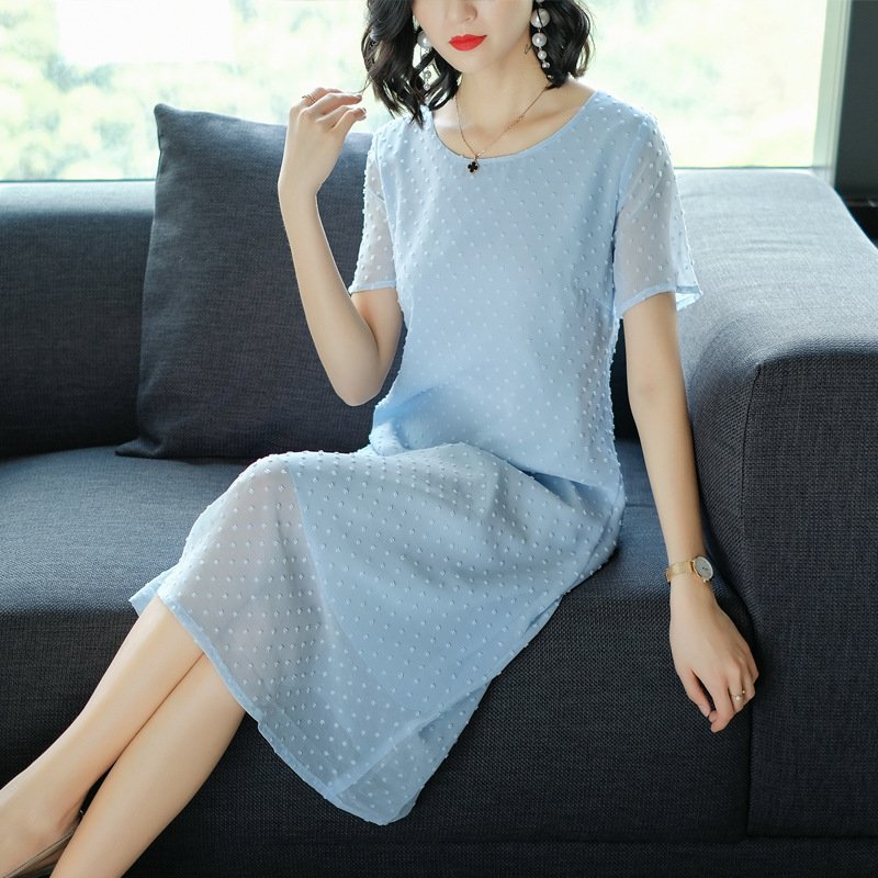 哇塞，刚出炉几款气质裙不能更显嫩!45岁老婆穿上美得像28姑娘!