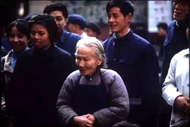 35年前的老照片记录下二十世纪八十年代的中国