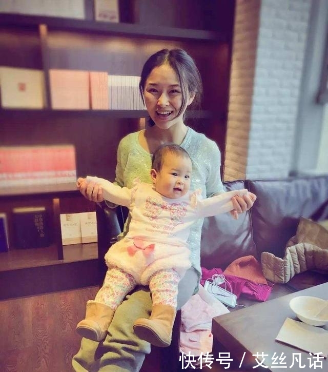 『自信』巴西超模一条腿秀身材,而这个舞蹈老师更强大,没小腿二婚也幸福