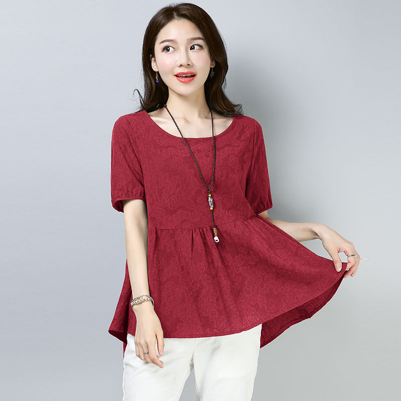 丰满的女人，要敢于展示自己，穿这样的洋气小衫，性感的不可方物