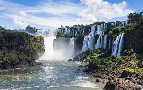 “足球王国”巴西开放免签了，但它不止有足球可说