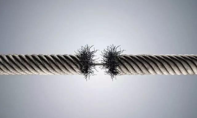 股市大跌、房市冻结、贸易战开打:剧变来临，你准备好了吗?