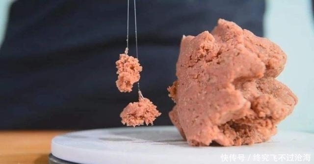 饵料的好与|野钓鲫鱼,饵料使用不是随意的,有规律可循!