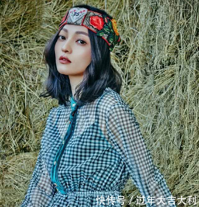 张韶涵异域风情写真照，竟撞脸迪丽热巴尽显风情万种！