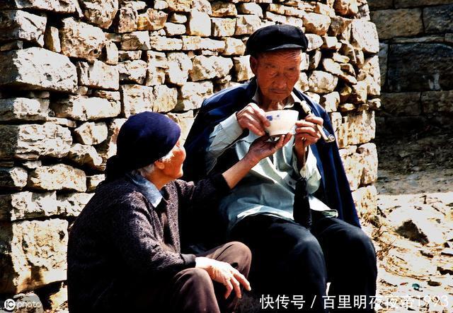  去世：再过几十年，留守老人都去世了，那农村会怎么样？