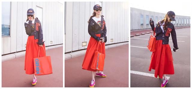 戚薇背33000的包包，化身足球迷妹，运动套装一套比一套好看