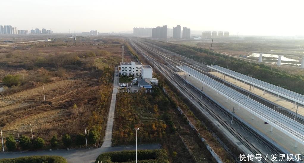 中国首个即将倒闭的高铁站？一天不到8个人坐车，倒贴钱都没人来