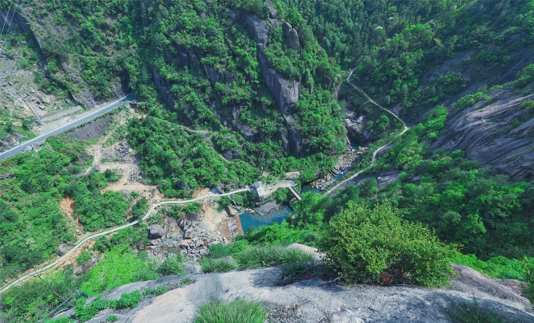  『黄帝』360度无死角？这座玻璃桥有点“狂”