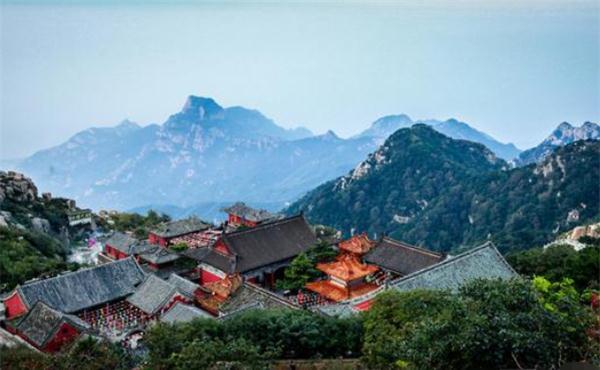 中国人最喜欢爬的1座山,素有“天下第一山”美誉,你去过吗?