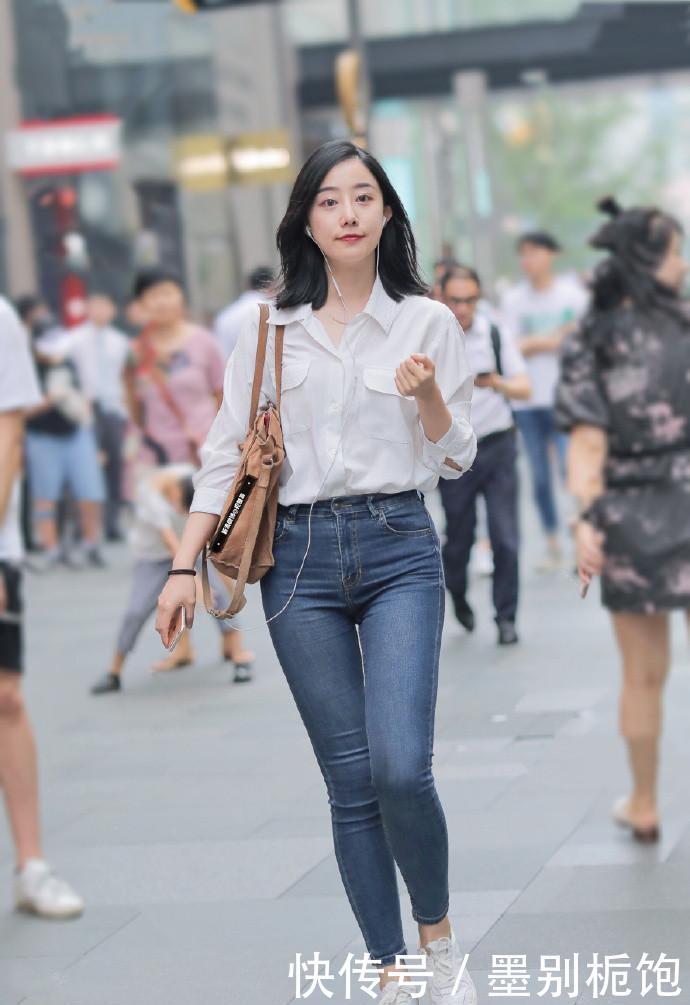  #的的#衬衫是检验女孩子的的气质单品之一