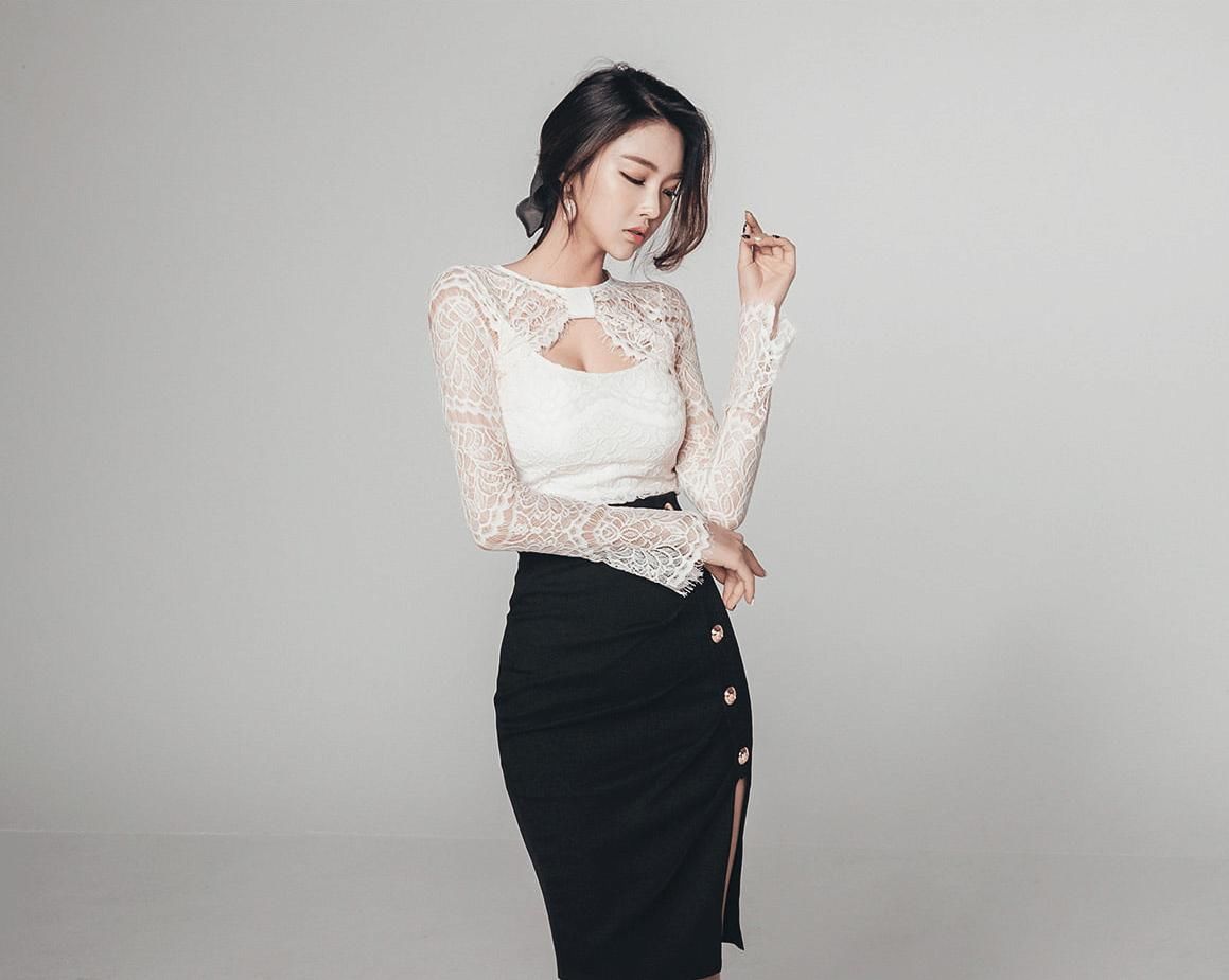 『 蕾丝』呼吁女人味散发, 小姐姐可厉害了，蕾丝蝴蝶包臀裙,