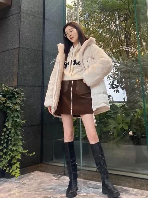 『驾驭』超洋气的巧克力色，这三种搭配最时髦，黄黑皮女孩也可轻松驾驭