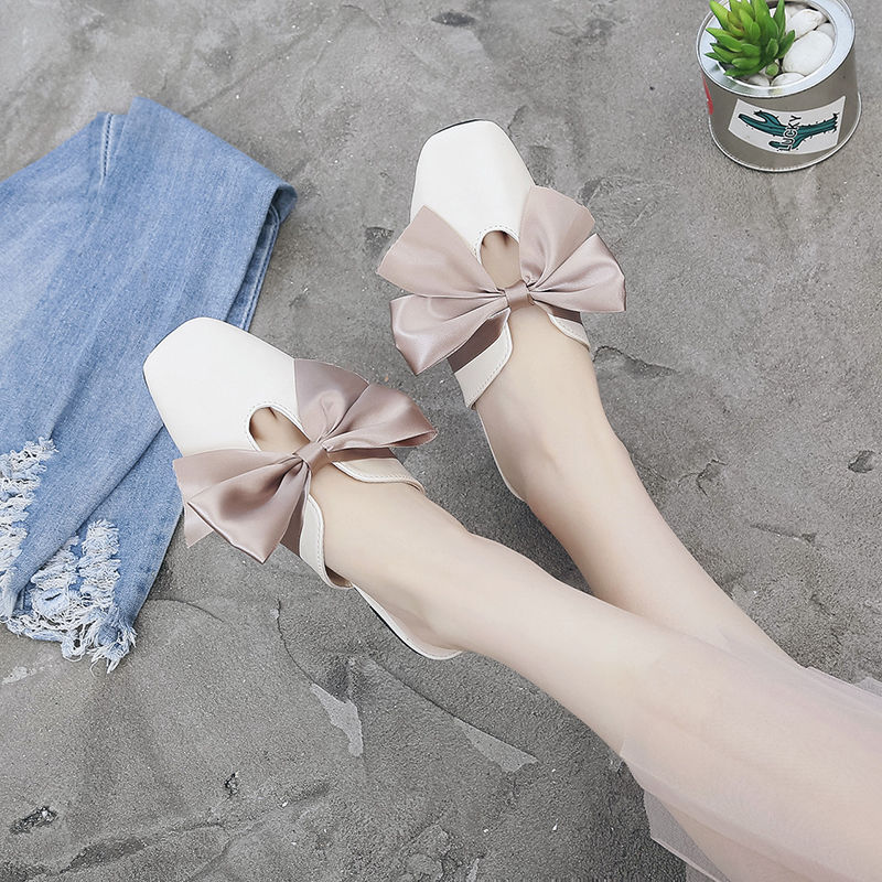 给姐姐买了一双这样的高跟鞋，整天喊着请我吃饭，我有点接受不了