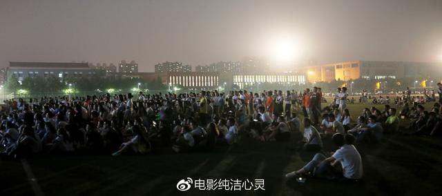 毕志飞对《逐梦演艺圈》网络盛传的九大谣言辟谣称并没有碰瓷豆瓣