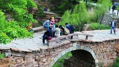 国内一世外桃源,据说到那边要爬千层楼梯