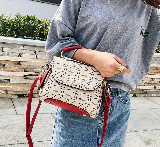 9月主流的几款女包,新潮百搭,怎么拎都好看