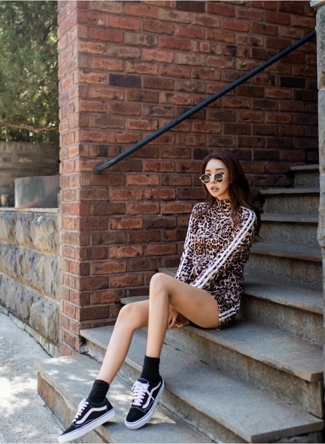 人像摄影：利用柔和的光影来展现小姐姐的柔美