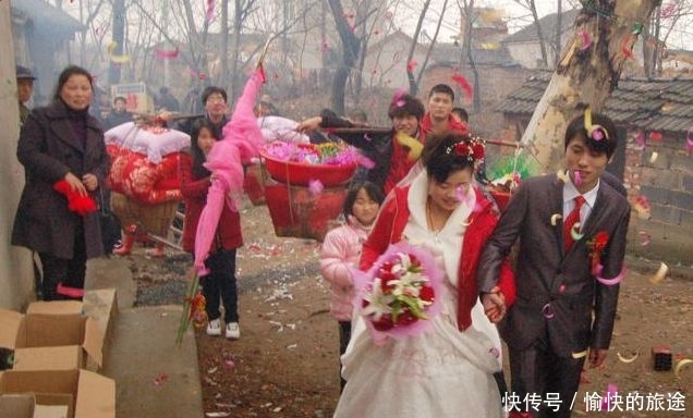  「酒席」10月，农村“扎堆”办酒席，又1怪象频出，咋回事？老农