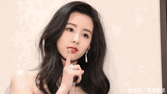 出油:沙宣被洗发水界“阿玛尼”取代,头发出油扁塌全搞定,网友:好用