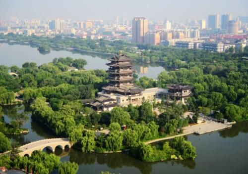 大明湖免票后，每年门票收入损失6千万，但济南旅游收入翻几十倍