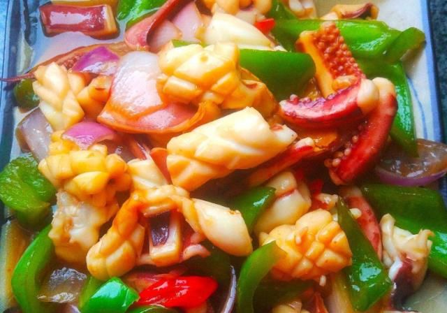 「高出」“它”的维C比西红柿高出15倍,隔三差五吃一次,肤白貌美身材好