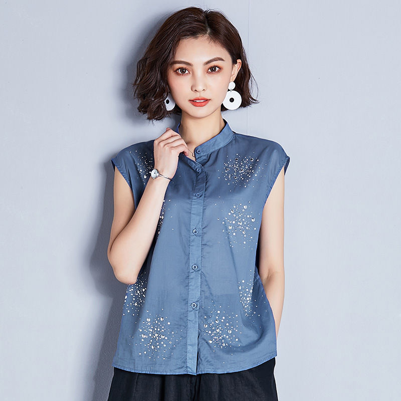 讲真的!70后老婆学下图穿小衫，洋气又迷人，美得令人念念不忘