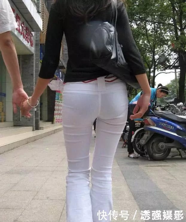 不同类型的白色牛仔裤，都能让人轻松穿出不同感觉！