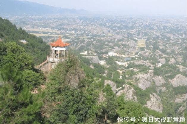  【采用】湖南“喜批”一条高速，全程约长180公里，采用双向四车