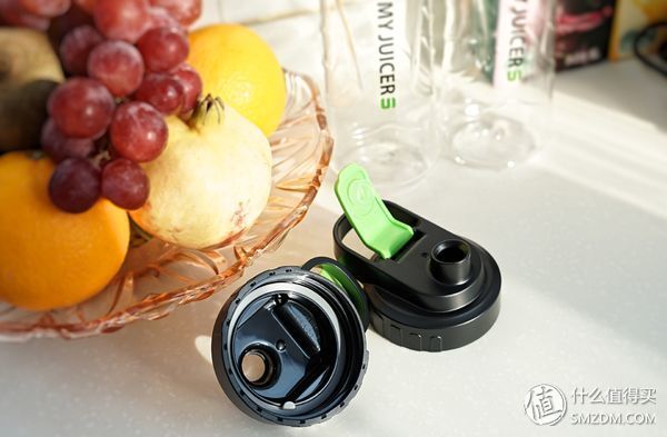 厨房电器那点事儿 篇二:百喝不厌的自制果汁:MY JUICER S 榨汁机上手体验