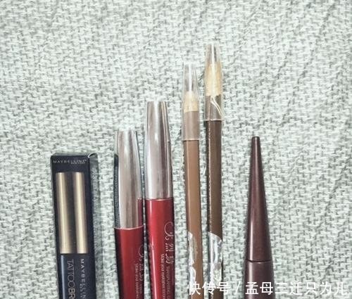  虫草粉底液：国货彩妆推荐：美康粉黛散粉轻薄控油，玛丽黛佳眉粉秒杀大牌