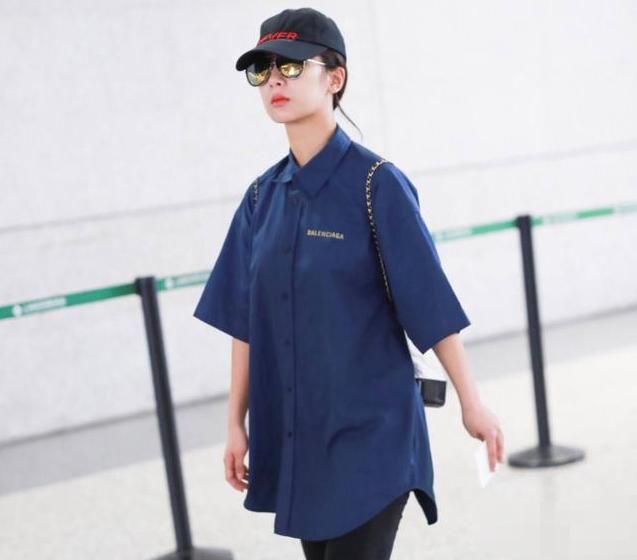 明星穿搭方法，阚清子的腰带火了，杨紫的“男友衬衫”火了