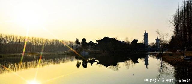 江苏第4大城市，比苏州还大，相当于2个常州