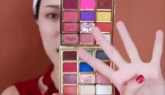 王者荣耀玩家把自己化妆成女神杨玉环，网友：这颜值美哭了